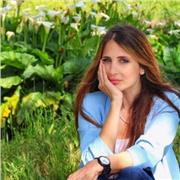 Insegnante scuola secondaria / interprete e traduttrice professionista offre lezioni di inglese e spagnolo a Latina e dintorni (in presenza) o in modalità digitale